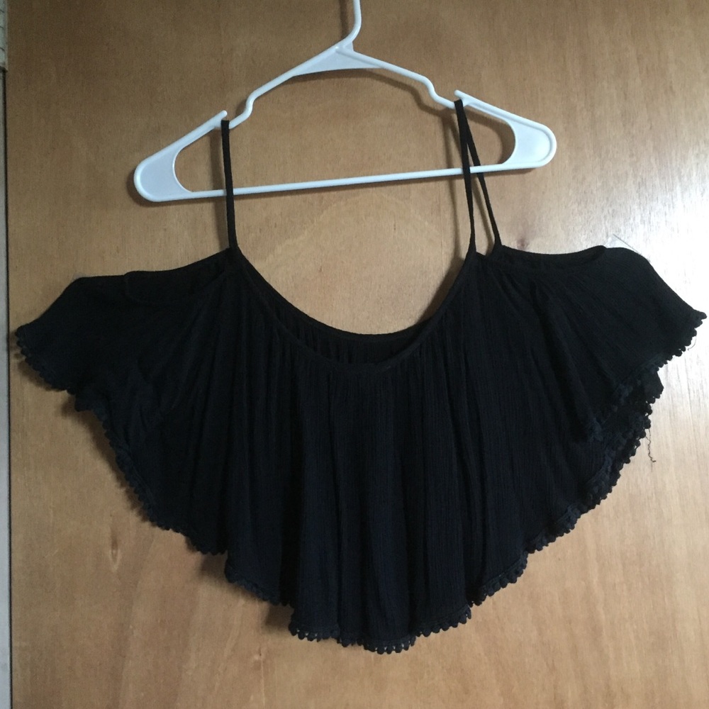 ❌SOLD❌Flowy Crop Top/ off the Shoulder